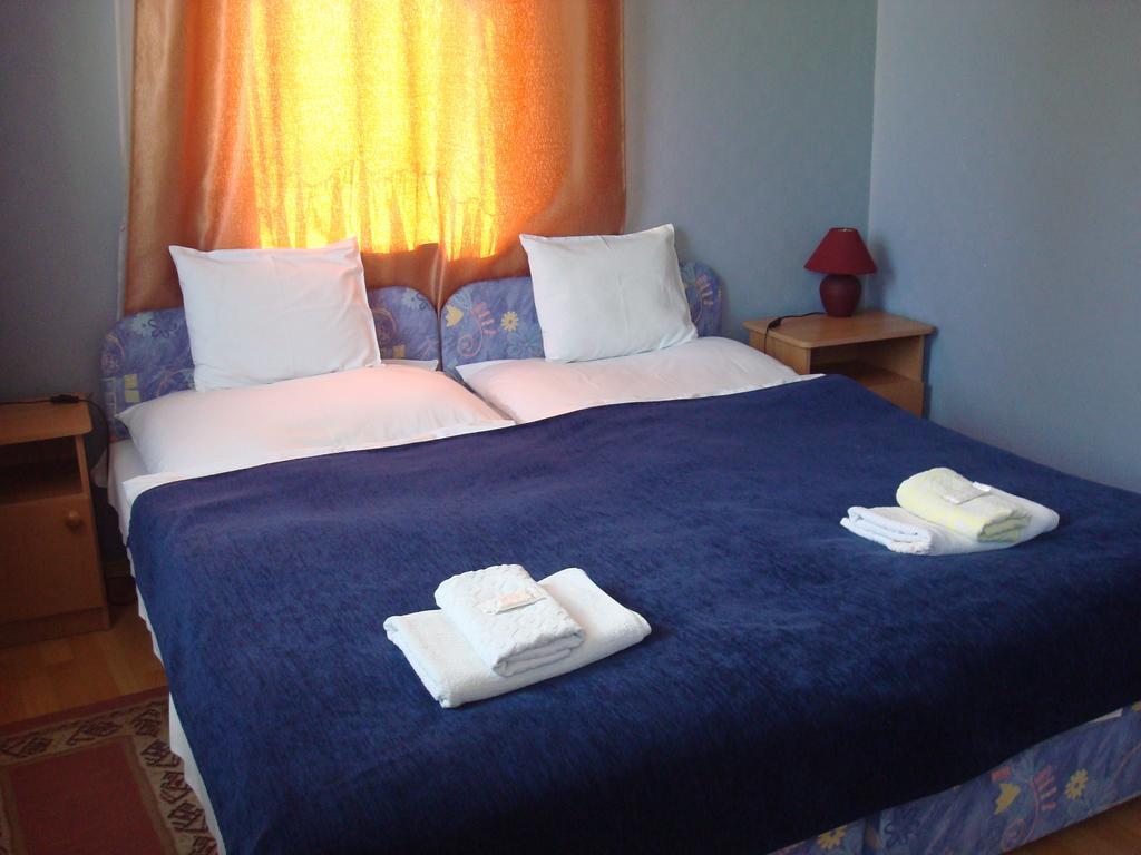 Hotel Arany Trofea Eger Room photo