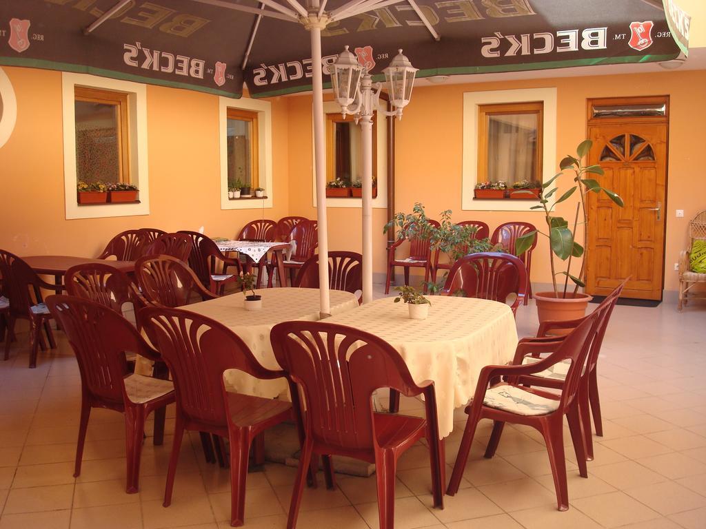 Hotel Arany Trofea Eger Exterior photo
